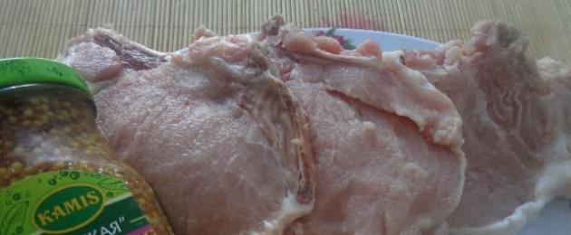 Как приготовить сочные отбивные из свинины в духовке. Как приготовить мягкие и сочные отбивные из свинины — рецепты с фото
