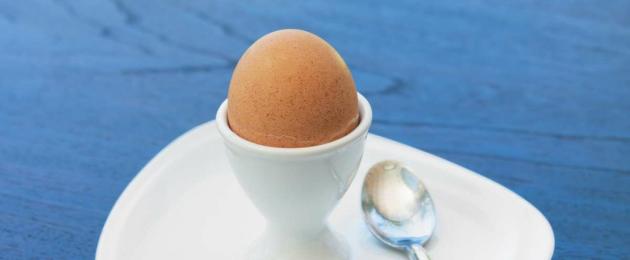 Яйцо вкрутую калории. Сколько энергии содержит вареное яичко? Калорийность яйца вкрутую, всмятку, «в мешочек» отвечает требованиям диетического питания