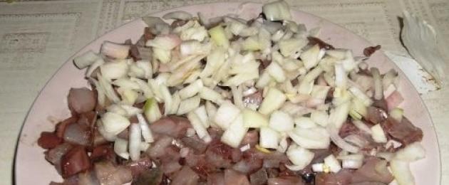 Как сделать салат селедка под шубой слои. «Селёдка под шубой» рецепт с оливками, украшенная гранатом